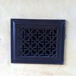 foundation vent cover for outdoor use in heritage resin